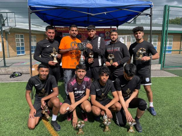 Oldham Mosque Raises £10,000 in Charity Football Tournament - About Islam