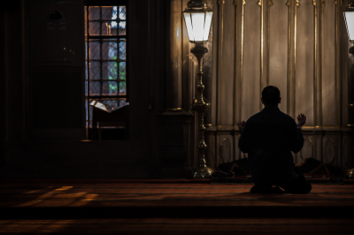 Muslim man praying in darkness-Is Witr Obligatory?