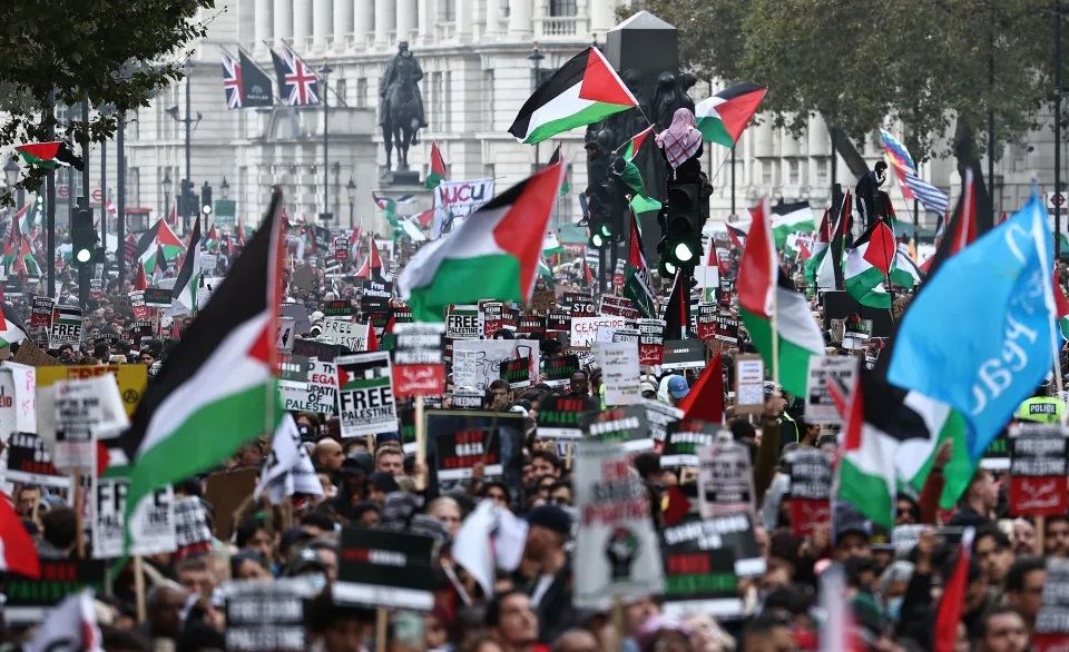 100,000 People Rally in London against Gaza War - About Islam