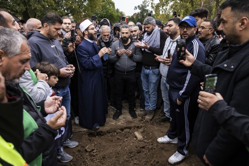 With Tears and Sorrow, Family Buries 6-year-old Boy Killed in Illinois - About Islam