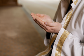 muslim making dua with hands raised-La Hawla Wa La Quwwata Illa Billah