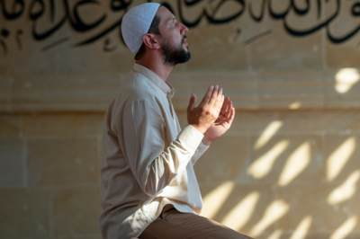 muslim man praying in mosque