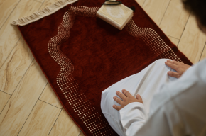 muslim-offering-prayer: Missed Prayer for Years: What to Do?