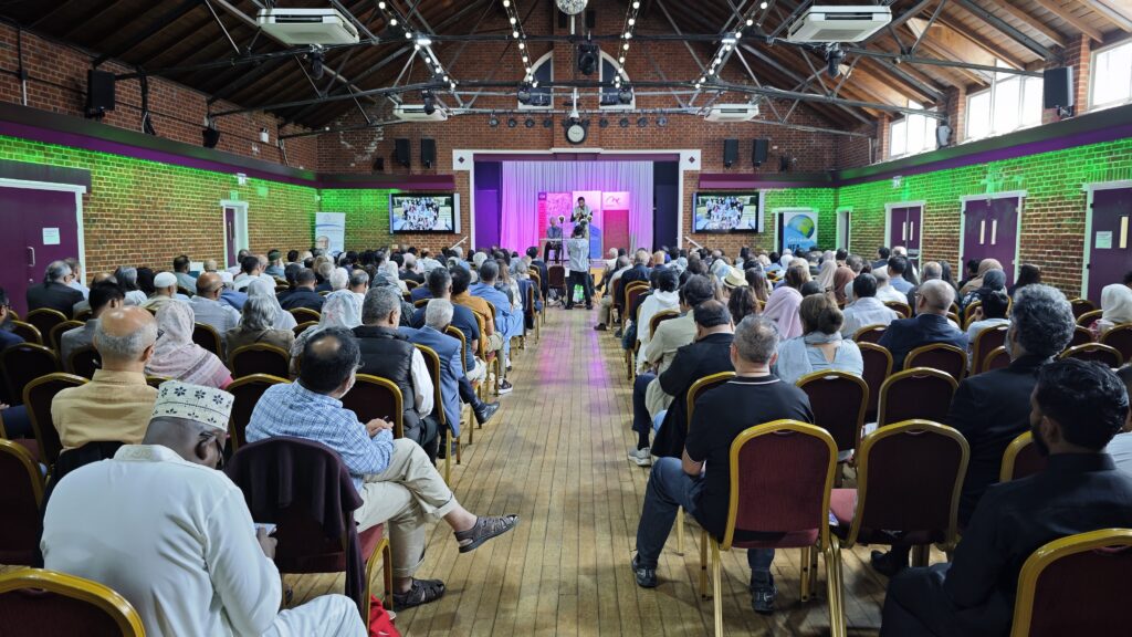 British Muslims Pay Tribute to Community Pioneer Dr Ghayasuddin Siddiqui - About Islam